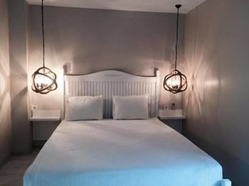 Erythros Boutique Hotel Ildir Ngoại thất bức ảnh